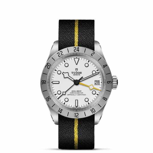 TUDOR Black Bay Pro Boîtier en acier 39 mm Cadran Opalin Bracelet en tissu noir avec bande jaune