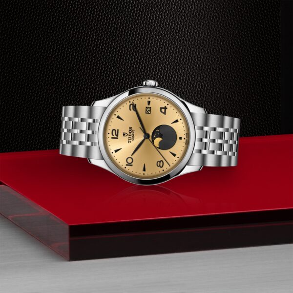 TUDOR 1926 Luna Boîtier en acier 39 mm Indicateur des phases de la lune Bracelet en acier Cadran champagne satiné – Image 3