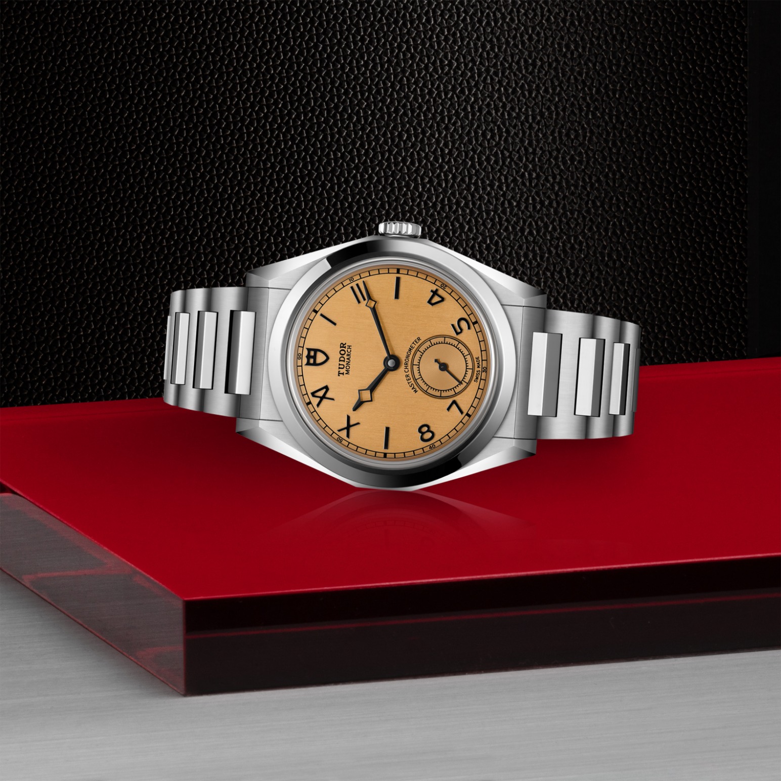 TUDOR Monarch Boîtier en acier 39 mm Bracelet facetté à deux mailles Cadran champagne sombre Lunette en acier – Image 3