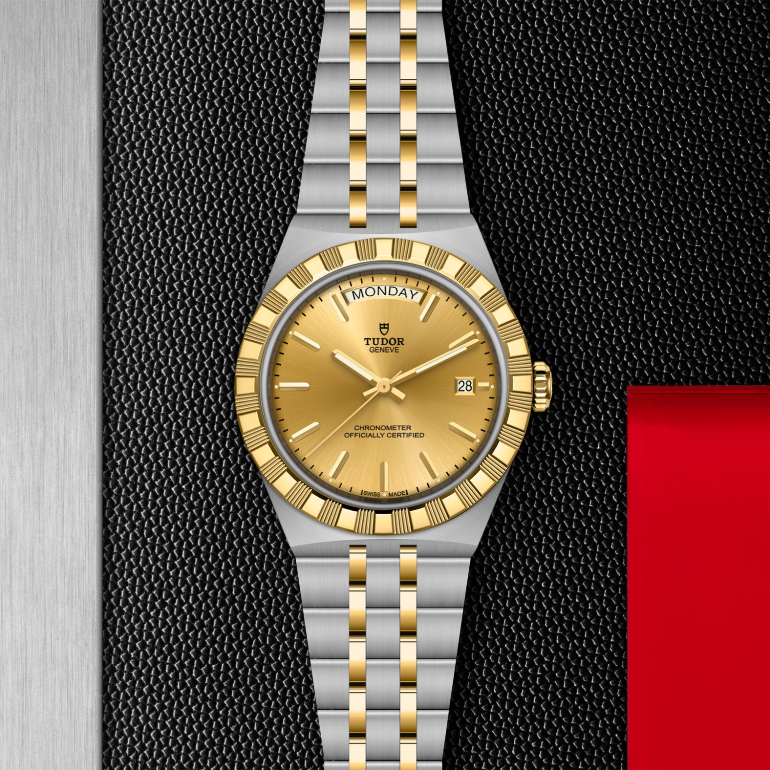 TUDOR Royal Boîtier en acier et or jaune 40 mm Bracelet en acier et or jaune Lunette en or jaune Cadran champagne – Image 3