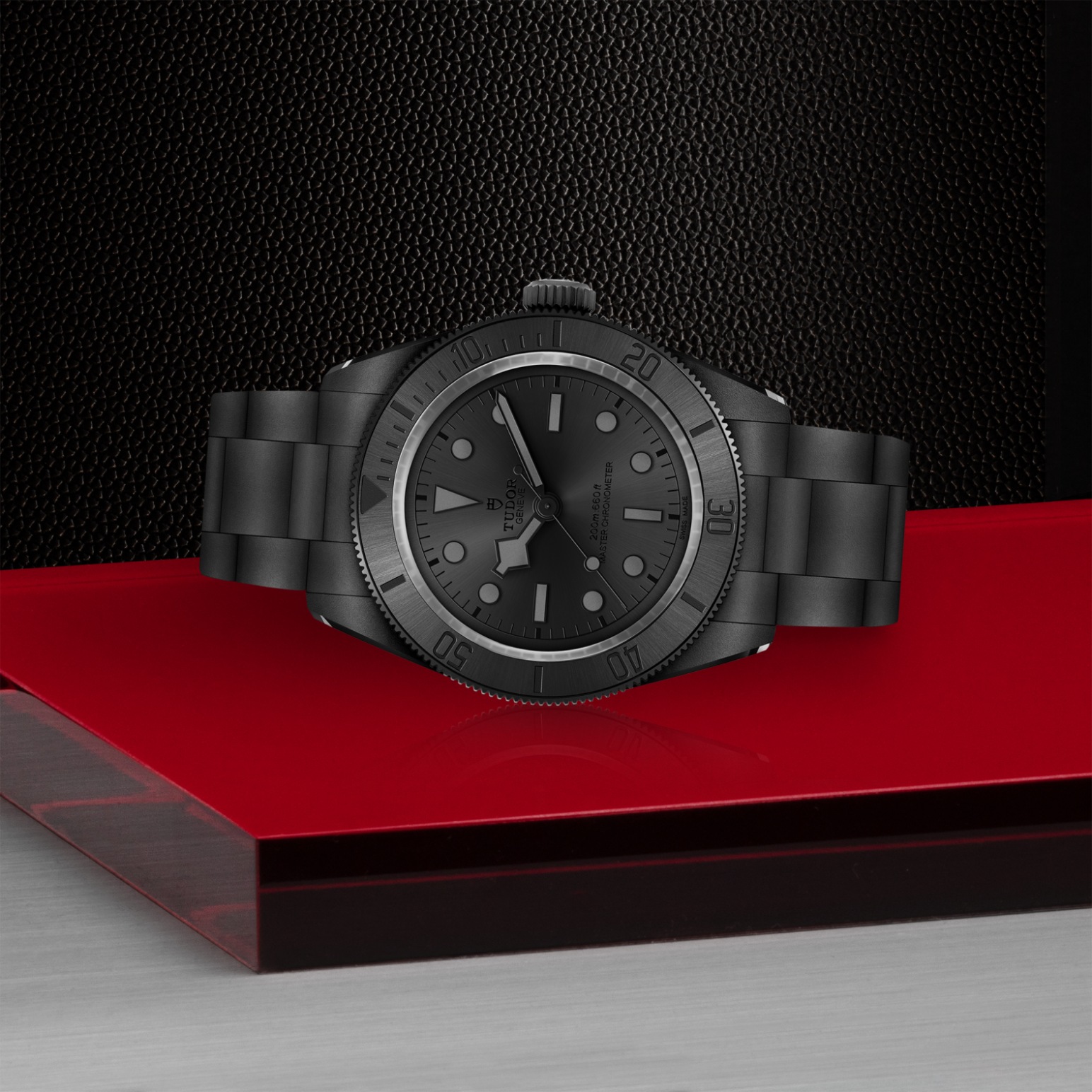 TUDOR Black Bay Ceramic Boîtier en céramique 41 mm Bracelet noir en céramique Cadran Noir charbon – Image 3